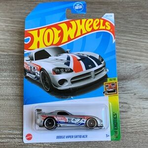 Dodge Viper SRT10 ACR Hot Wheels HW Exotics Hotwheels DodgeViper Silver Car New